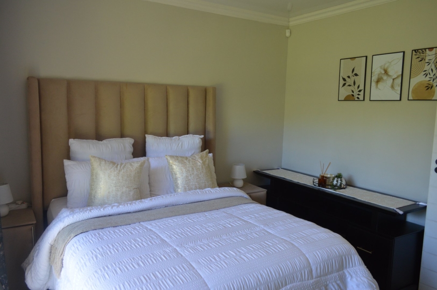 4 Bedroom Property for Sale in Flamwood North West